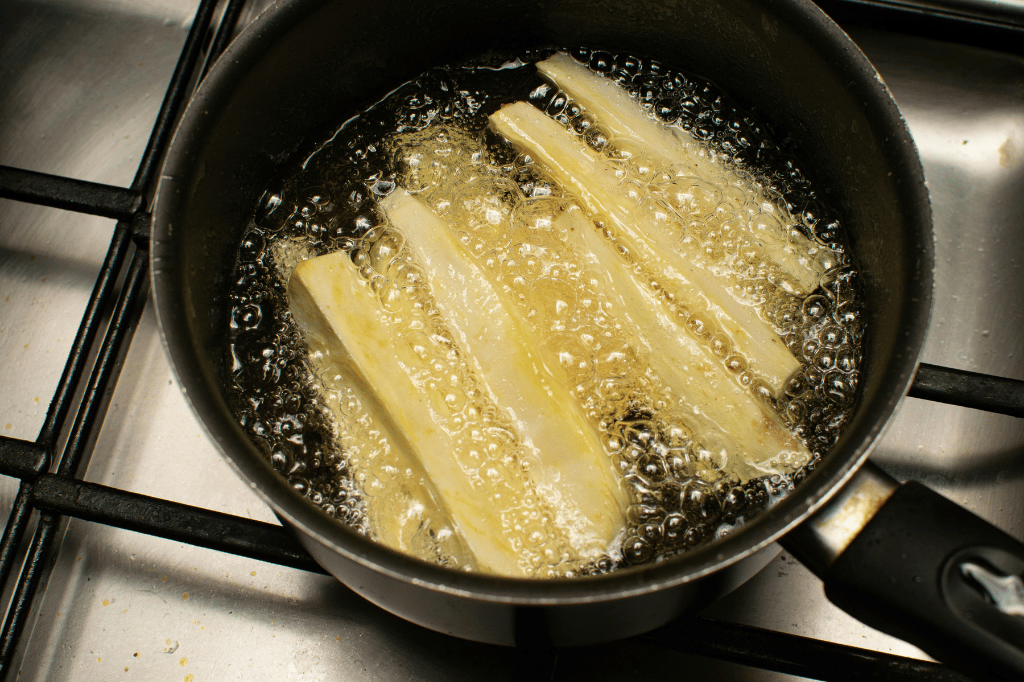 Control del aceite de fritura: señales para medir su deterioro en hostelería